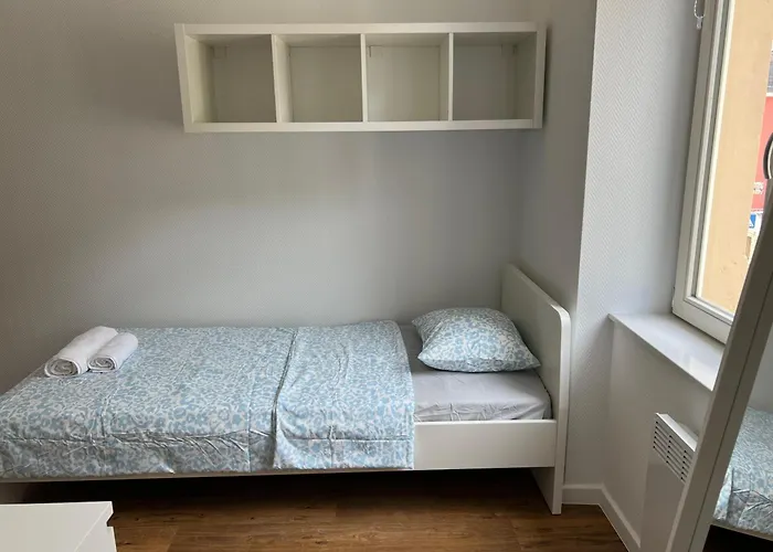 Near To The Centre *