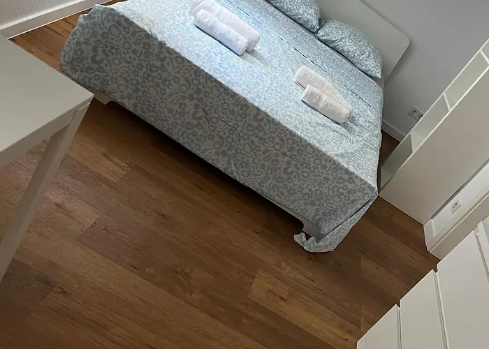 Near To The Centre *