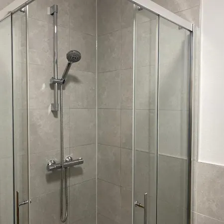 Δωμάτια σε οικογενειακή κατοικία Near To The Centre