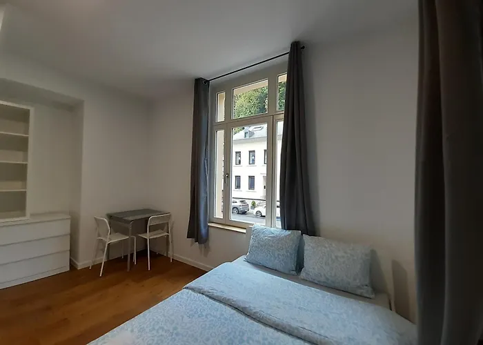 Near To The Centre *